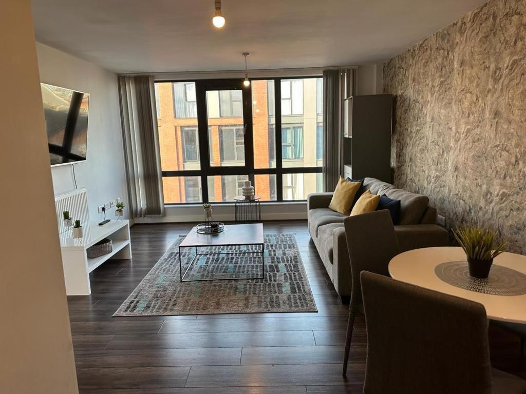 Luxury 9Ine Beautiful Bull Ring Apartment Free Parking Birmingham Dış mekan fotoğraf